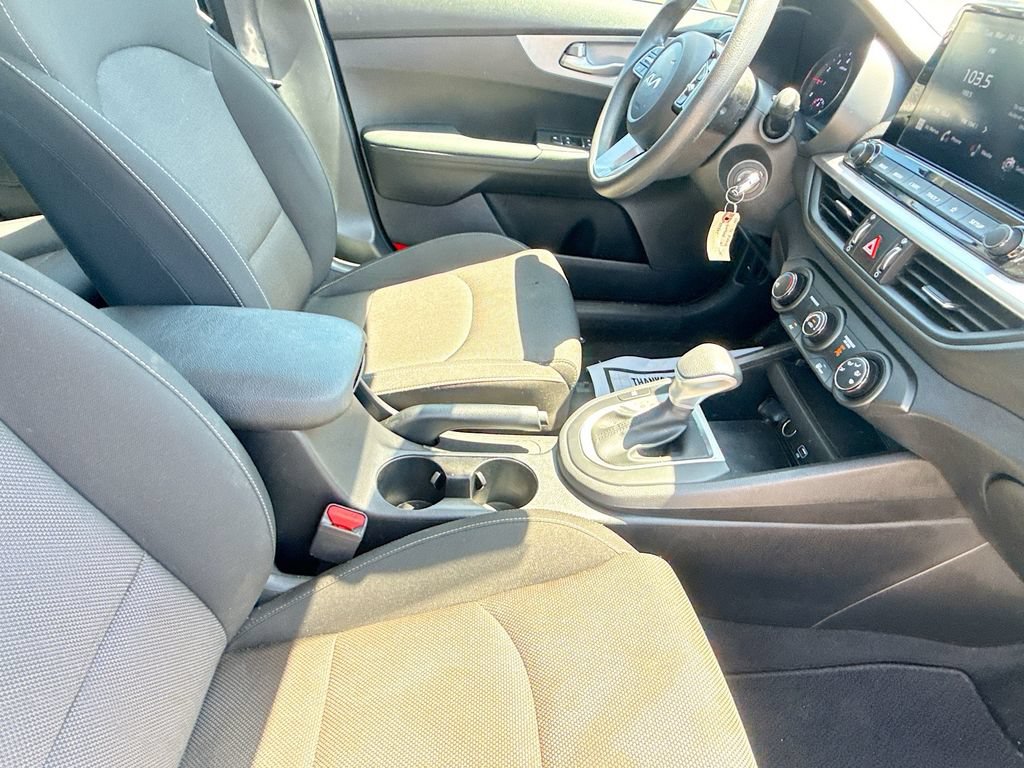 Used 2024 Kia Forte LX FWD image 31