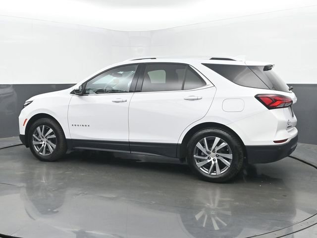 Used 2023 Chevrolet Equinox Premier AWD/4WD image 3