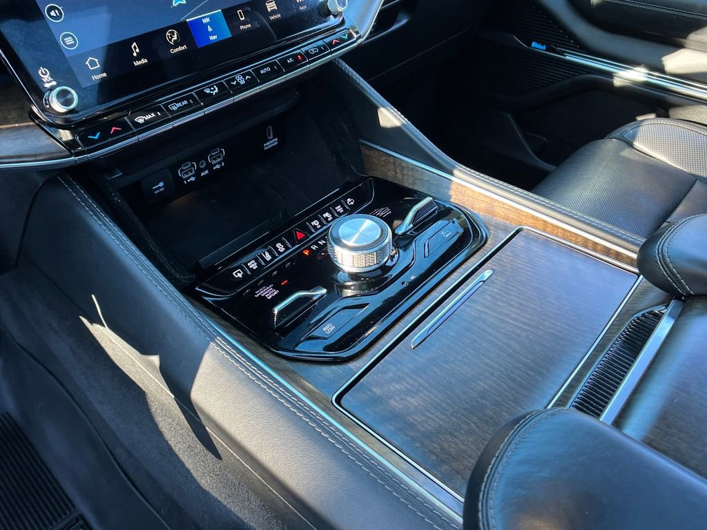 Used 2022 Jeep Grand Wagoneer Series I w/ Flexible Seating Group image 20