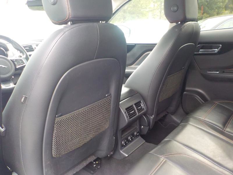 Used 2019 Jaguar F-PACE Prestige image 30
