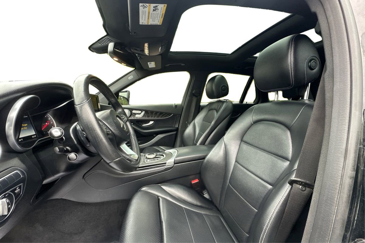 Used 2018 Mercedes-Benz GLC 300 w/ Premium Package image 9