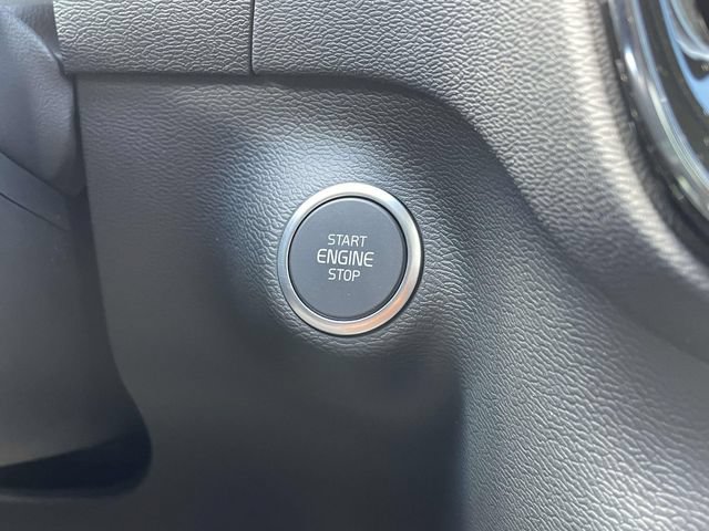New 2026 Volvo XC40 B5 Plus w/ Climate Package AWD/4WD image 31