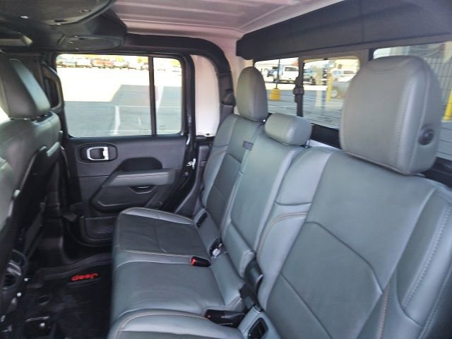 Used 2024 Jeep Gladiator Mojave w/ Convenience Group image 26