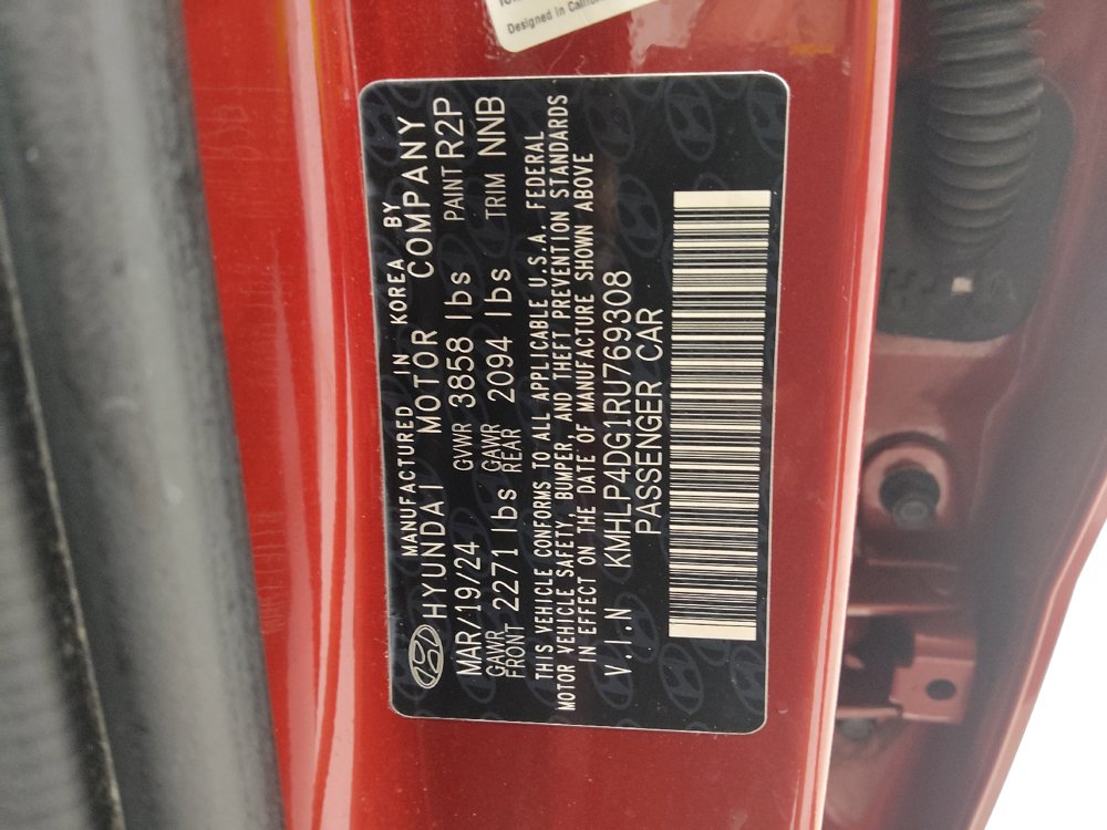 Used 2024 Hyundai Elantra Limited FWD image 33