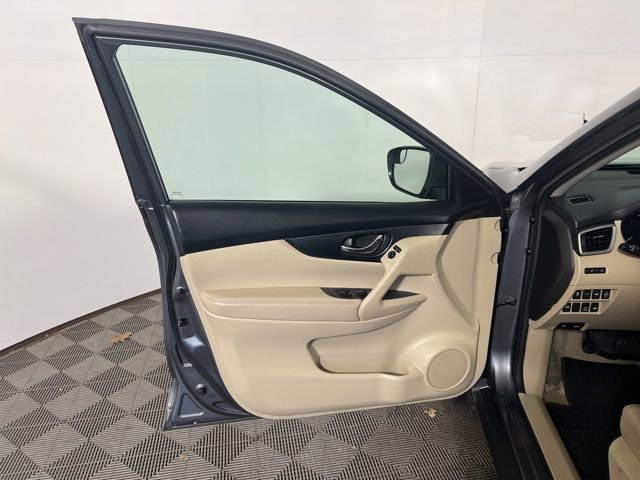 Used 2015 Nissan Rogue SL image 15