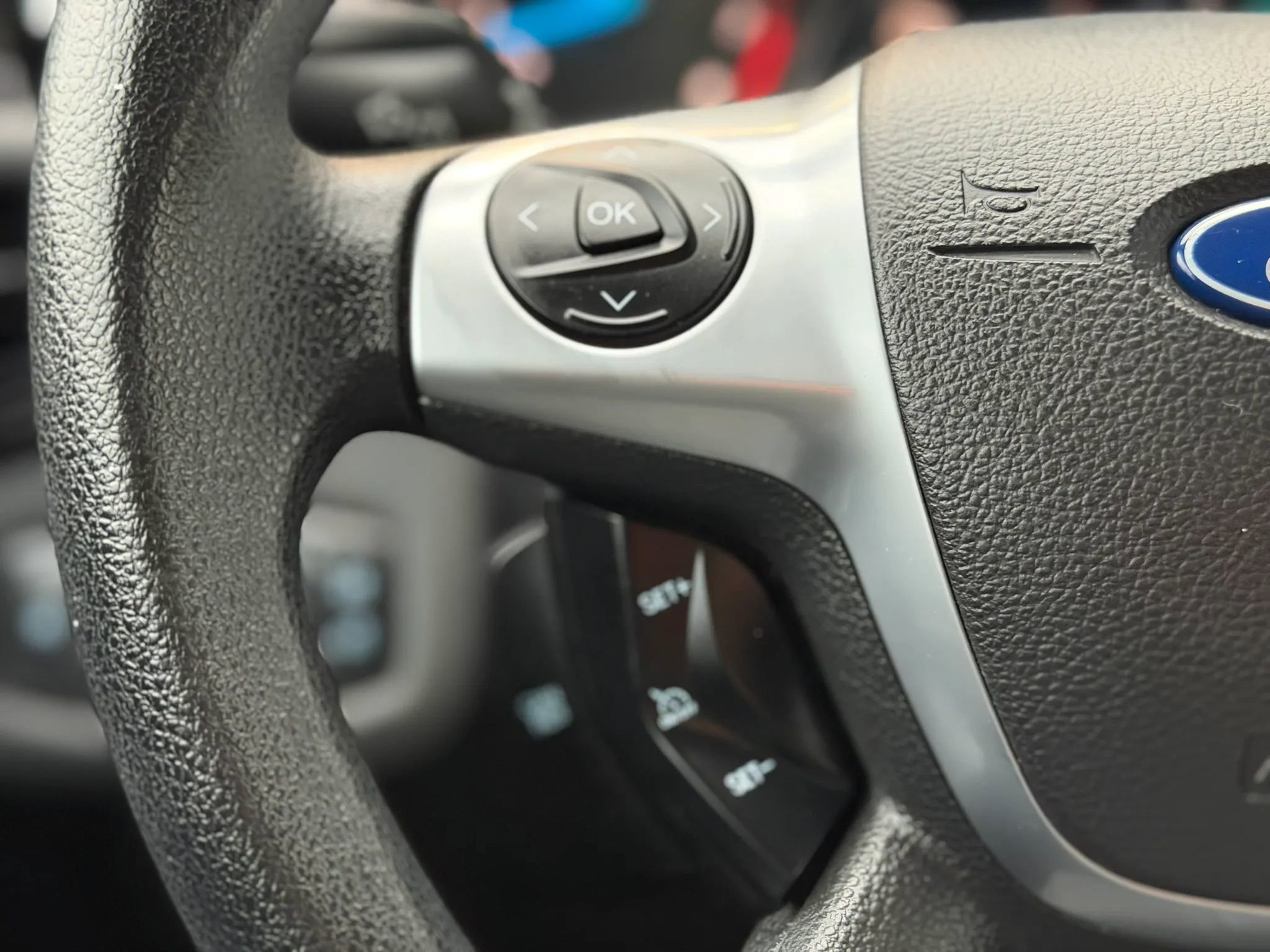 Used 2015 Ford Escape SE image 32