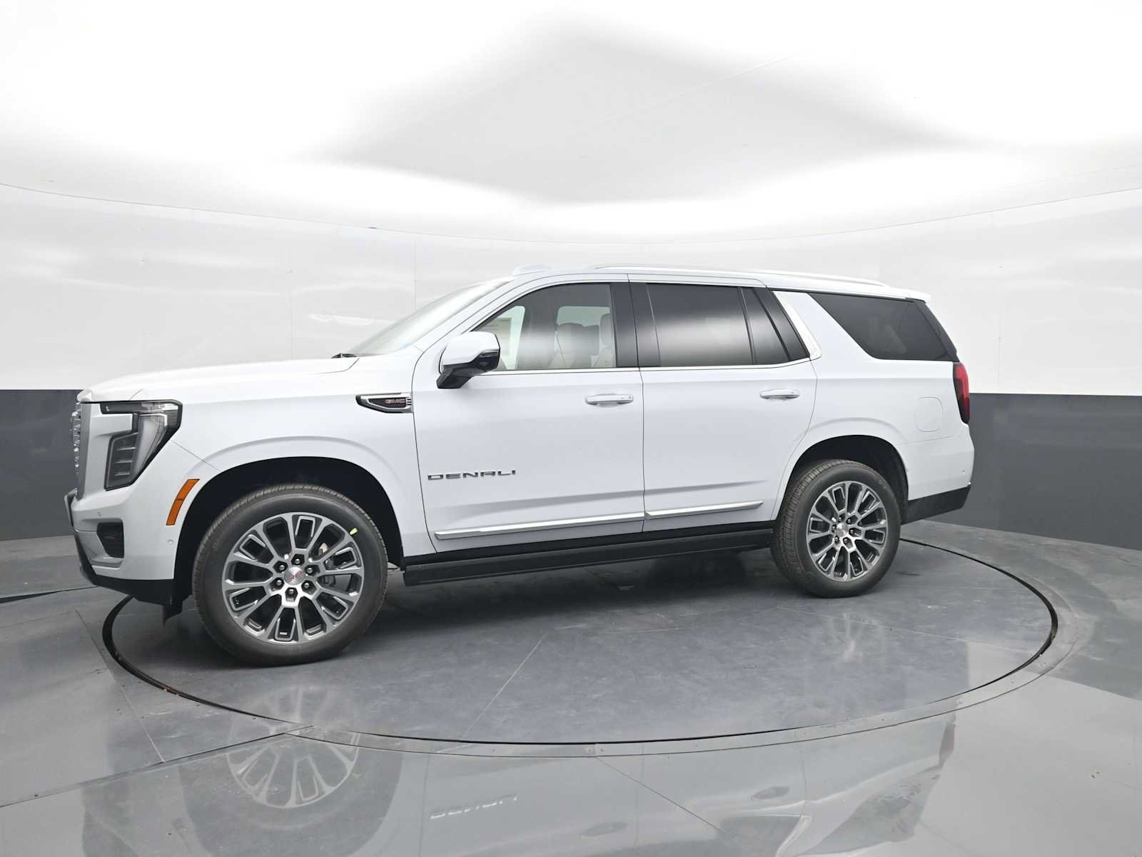New 2027 GMC Yukon Denali w/ Denali Reserve Package AWD/4WD image 3