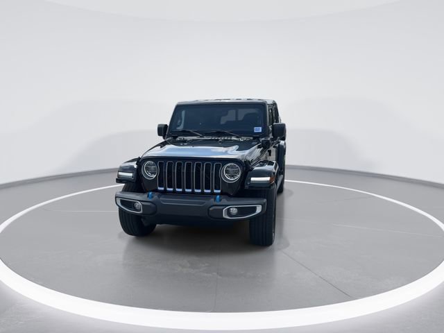 Used 2022 Jeep Wrangler Unlimited Sahara AWD/4WD image 2