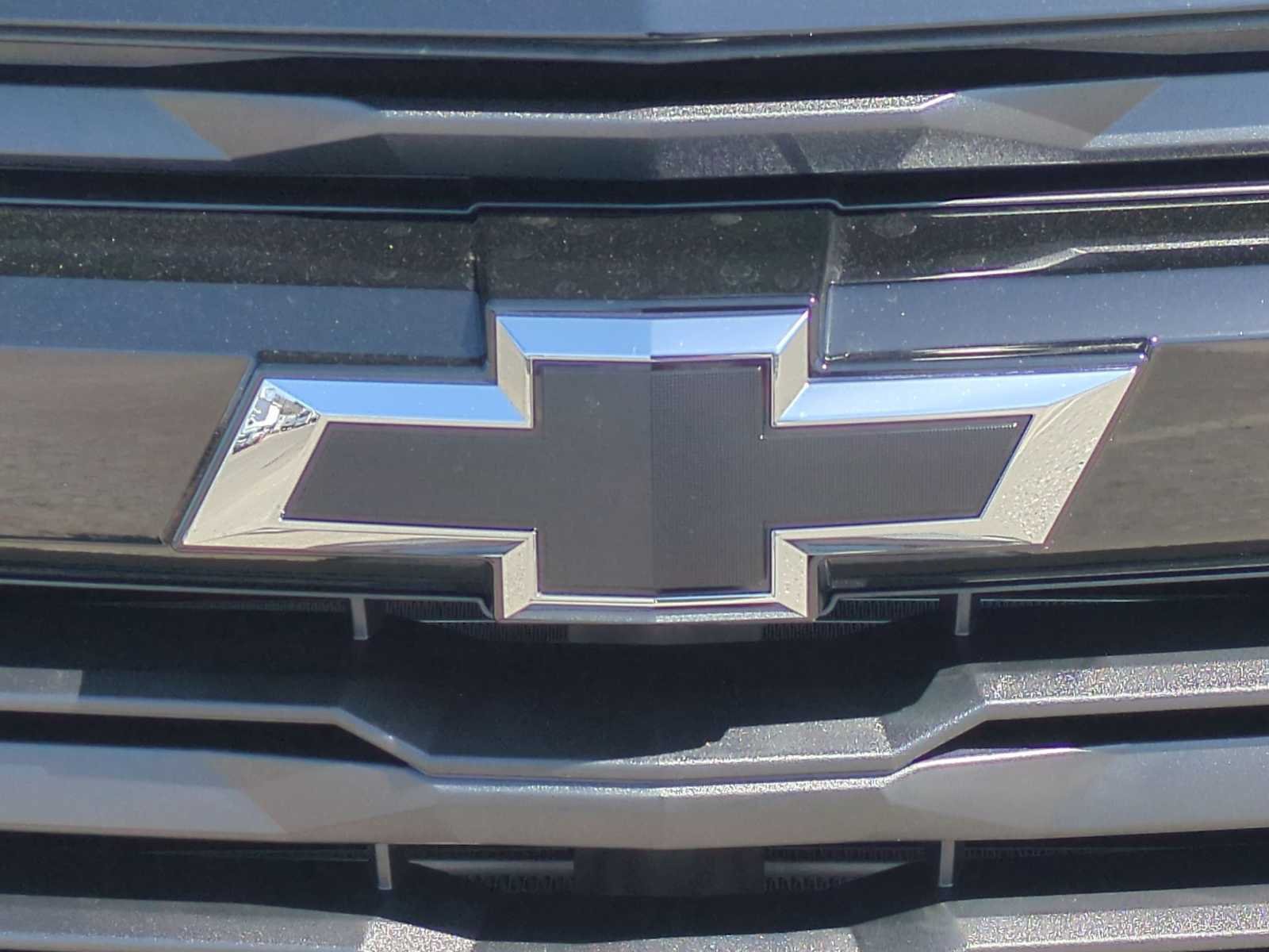 New 2026 Chevrolet Colorado Z71 w/ Midnight Edition AWD/4WD image 8