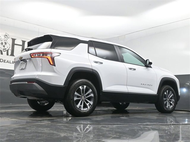 New 2026 Chevrolet Equinox LT w/ LPO, Floor Liner Package image 11