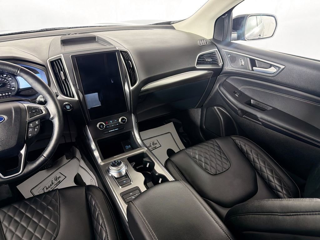 Used 2024 Ford Edge Titanium image 22