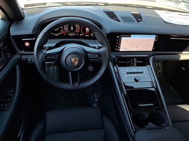 New 2025 Porsche Panamera 4 image 12