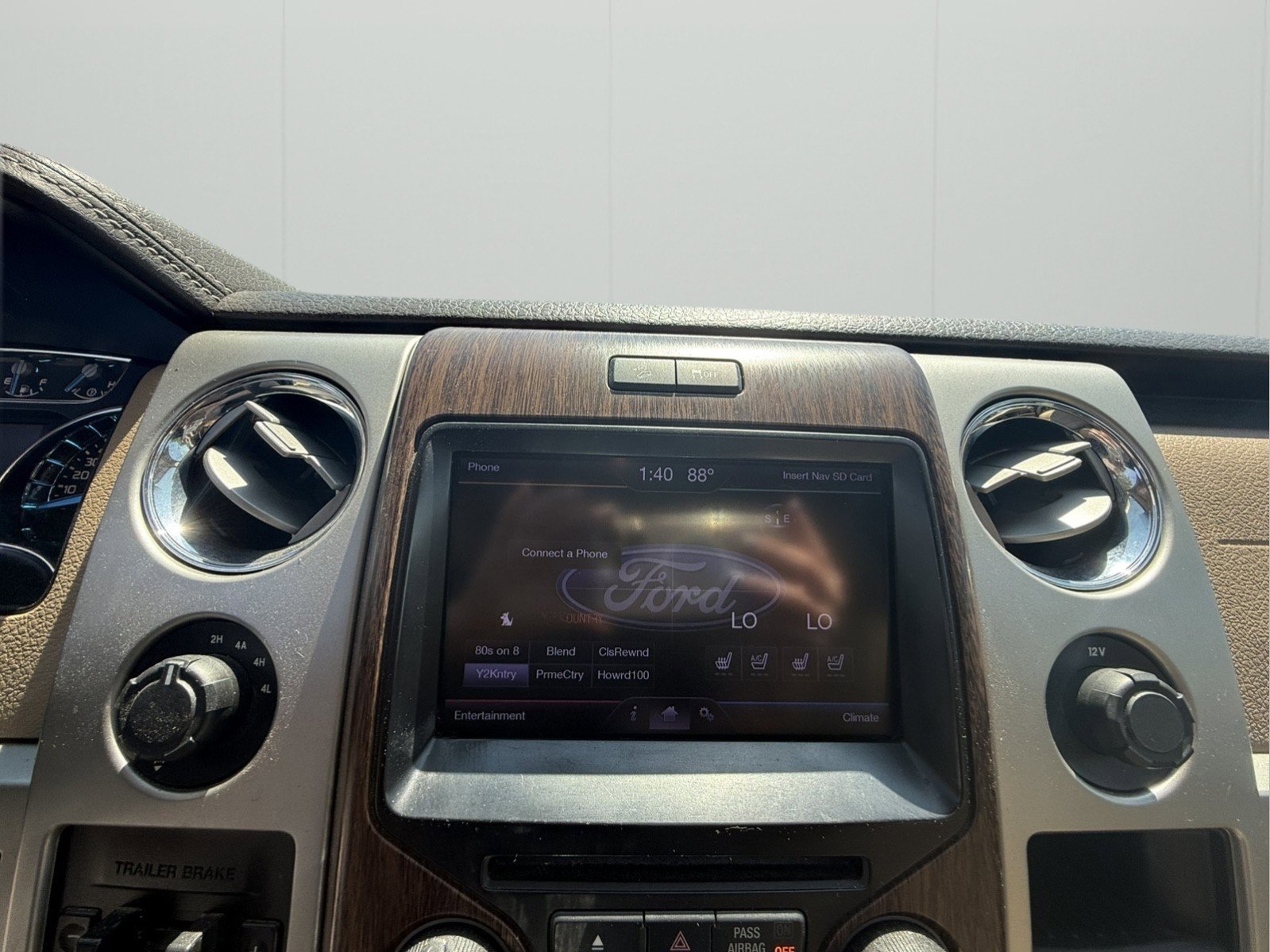 Used 2013 Ford F150 Lariat w/ Luxury Equipment Group AWD/4WD image 13