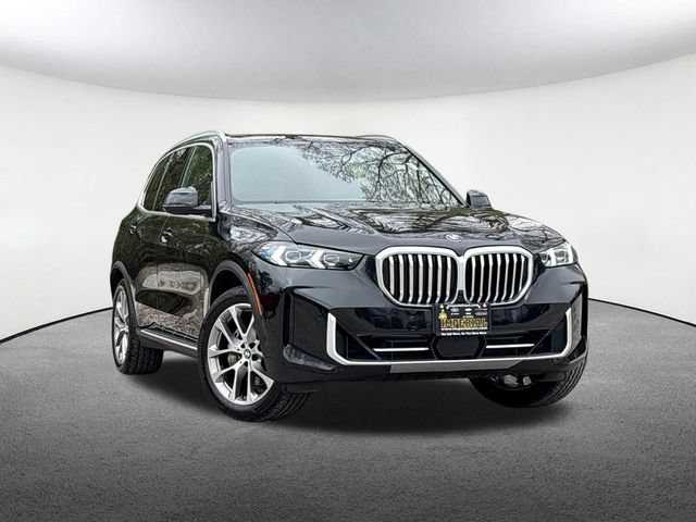 Used 2024 BMW X5 xDrive40i AWD/4WD image 2