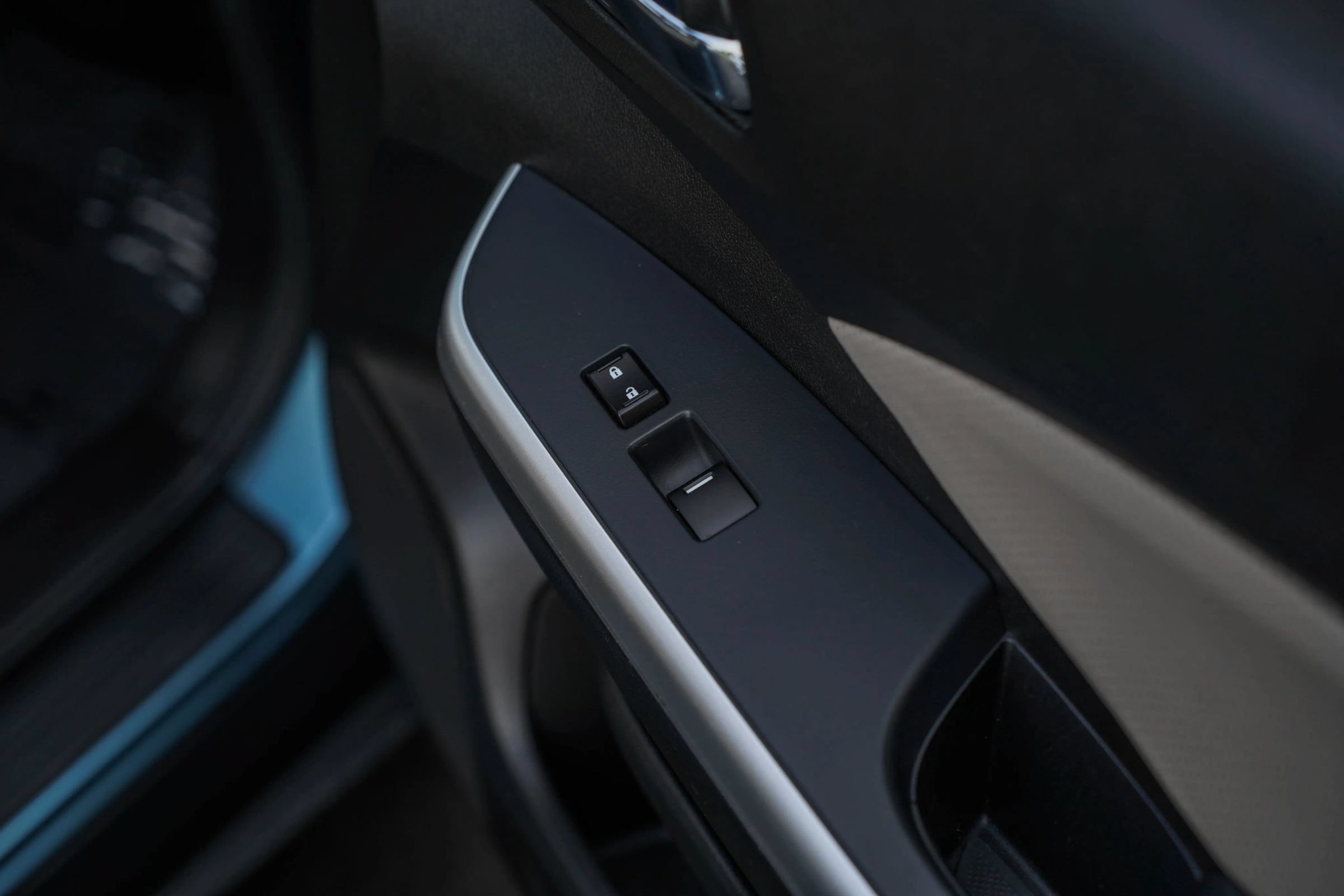 Used 2015 Honda CR-V Touring image 24