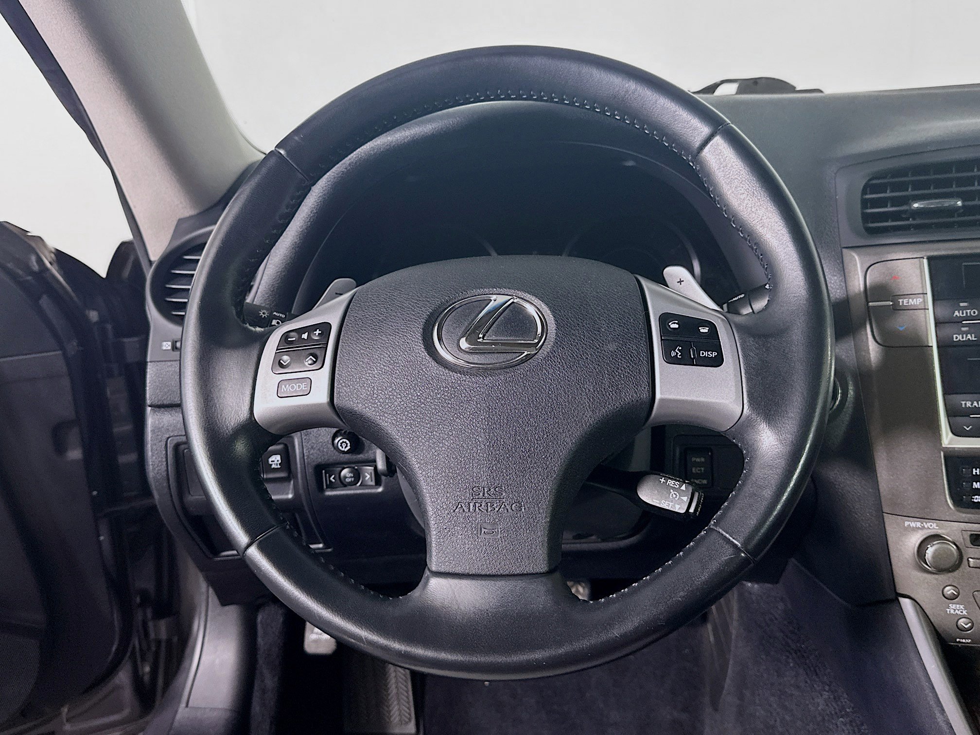 Used 2012 Lexus IS 250C image 18