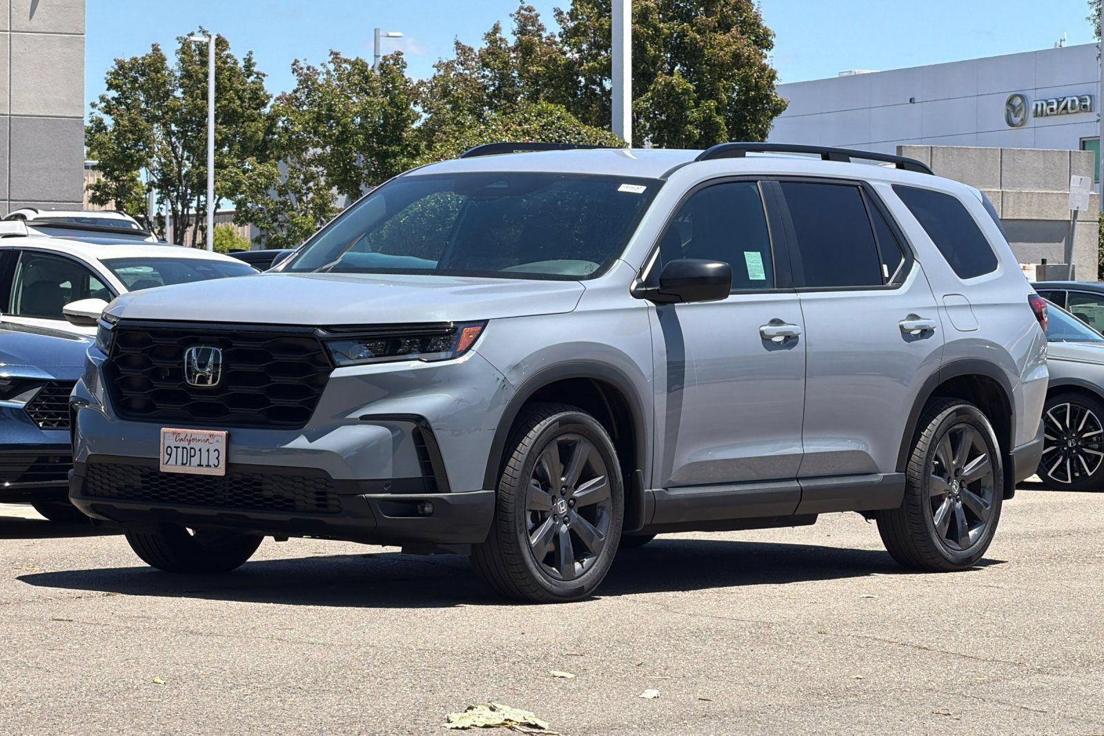 Used 2025 Honda Pilot Sport image 8
