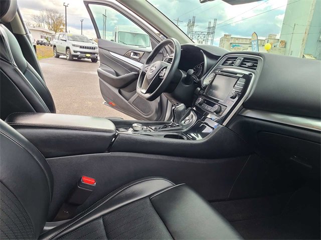 Used 2023 Nissan Maxima SV w/ Floor Mat Group image 18