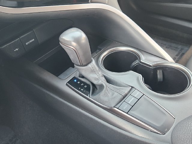 Used 2024 Toyota Camry SE FWD image 15
