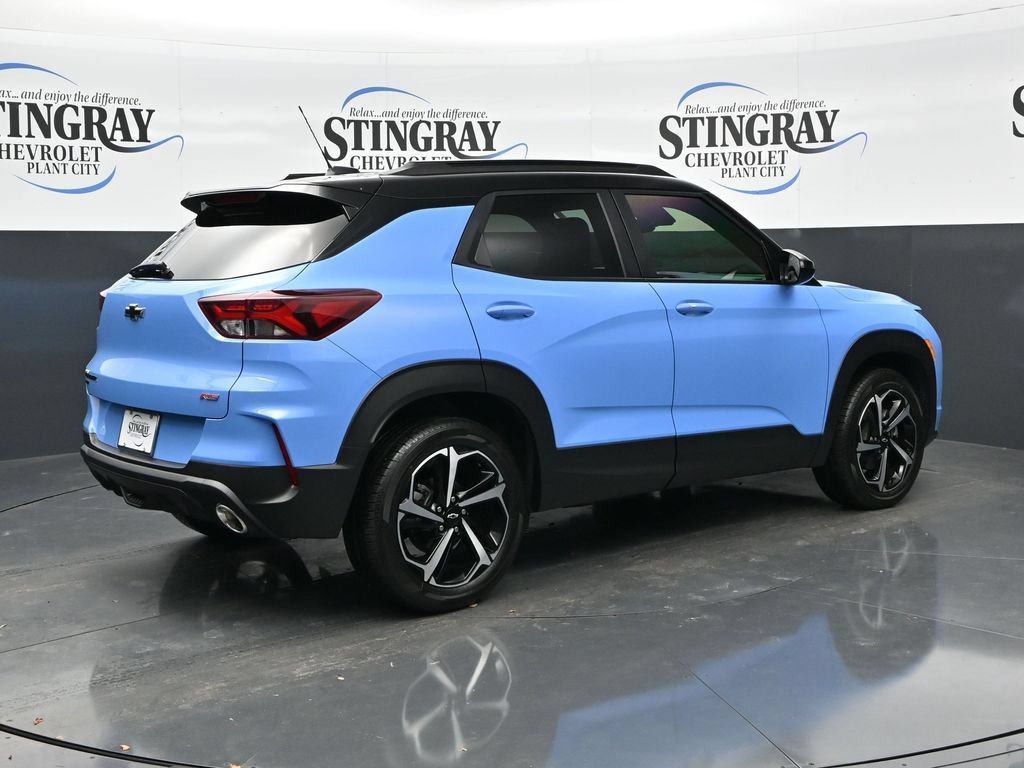 Used 2023 Chevrolet TrailBlazer RS w/ Sun and Liftgate Package AWD/4WD image 7