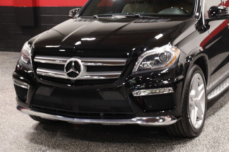 Used 2015 Mercedes-Benz GL 550 4MATIC image 13