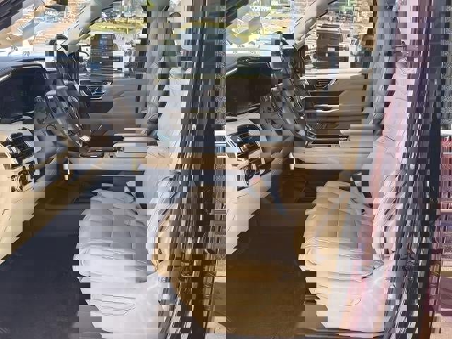 Used 2018 Lincoln Navigator Select w/ Technology Package image 9