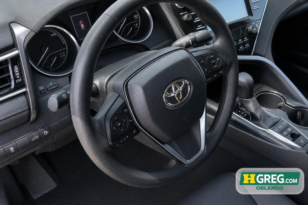 Used 2018 Toyota Camry LE FWD image 8