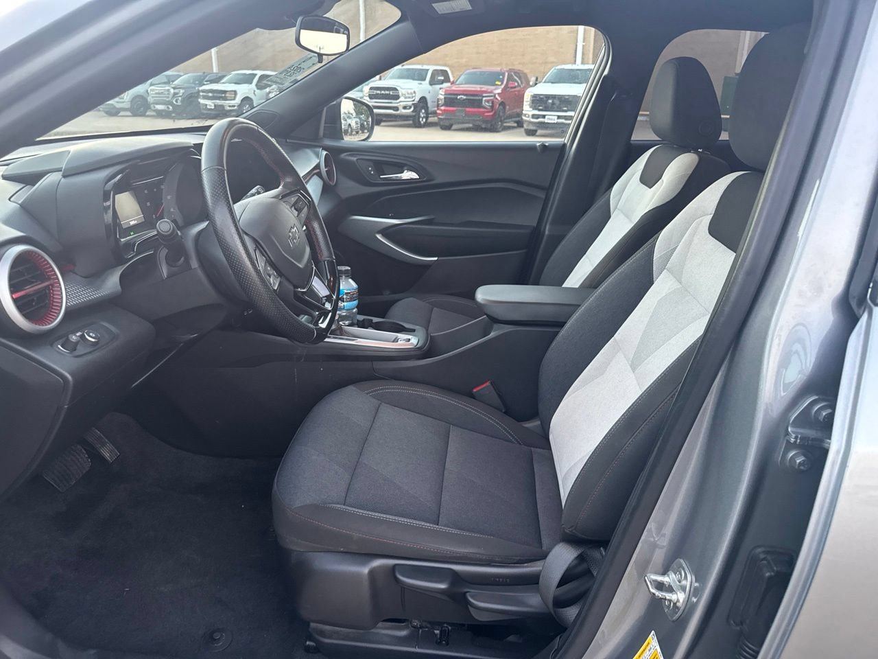 Used 2024 Chevrolet Trax RS w/ Driver Confidence Package FWD image 8
