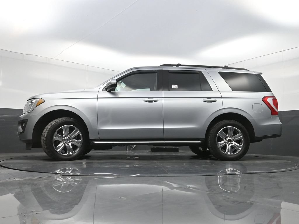 Used 2020 Ford Expedition XLT w/ Equipment Group 202A AWD/4WD image 28
