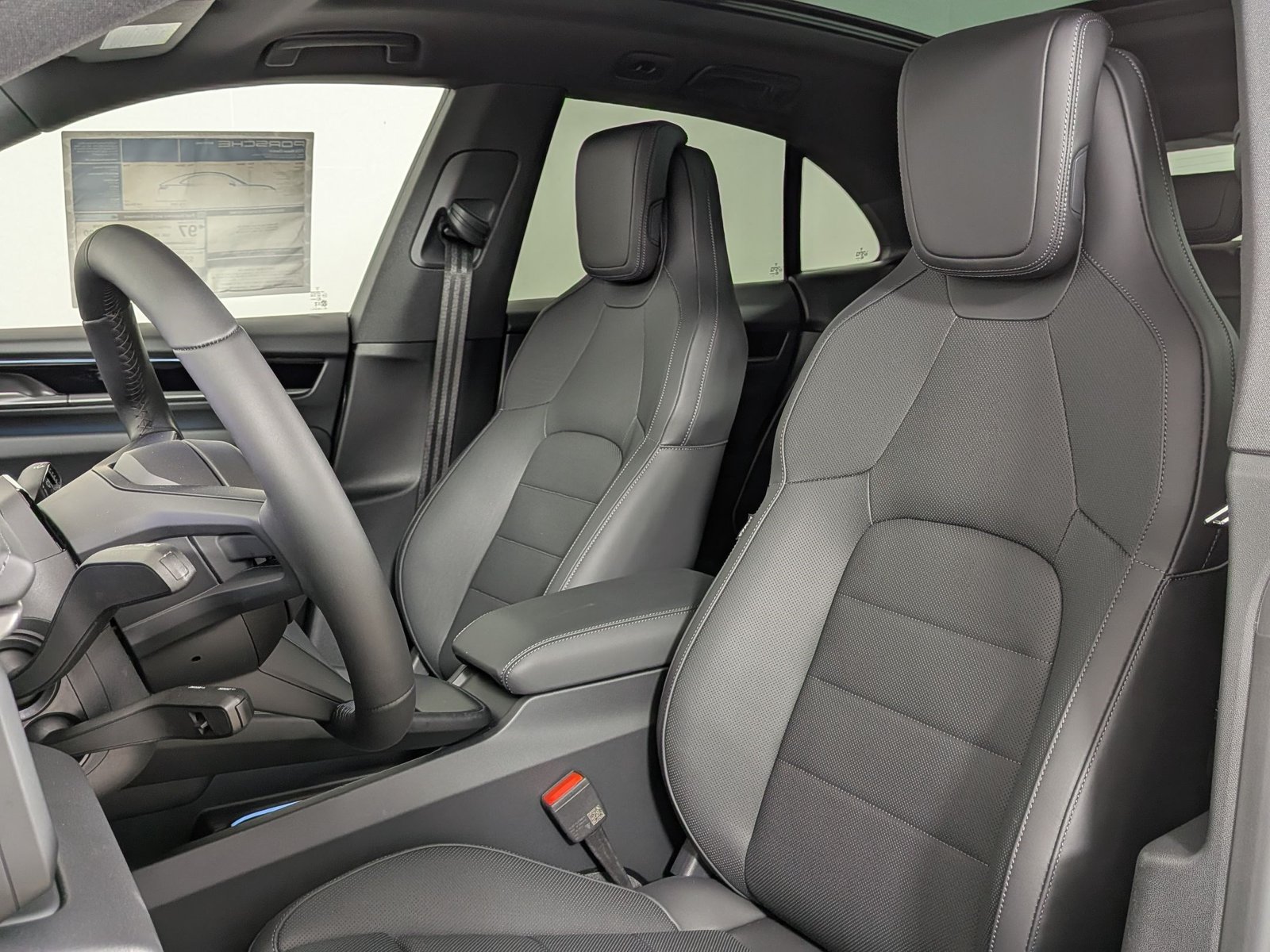 New 2026 Porsche Macan Electric RWD image 5