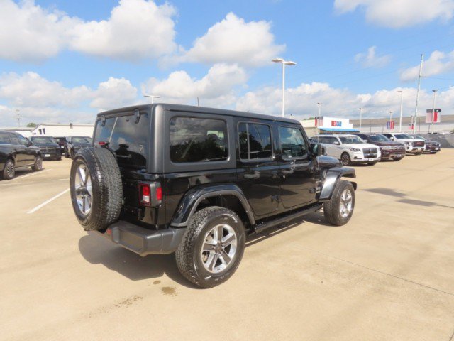 Used 2022 Jeep Wrangler Unlimited Sahara w/ Cold Weather Group AWD/4WD image 9