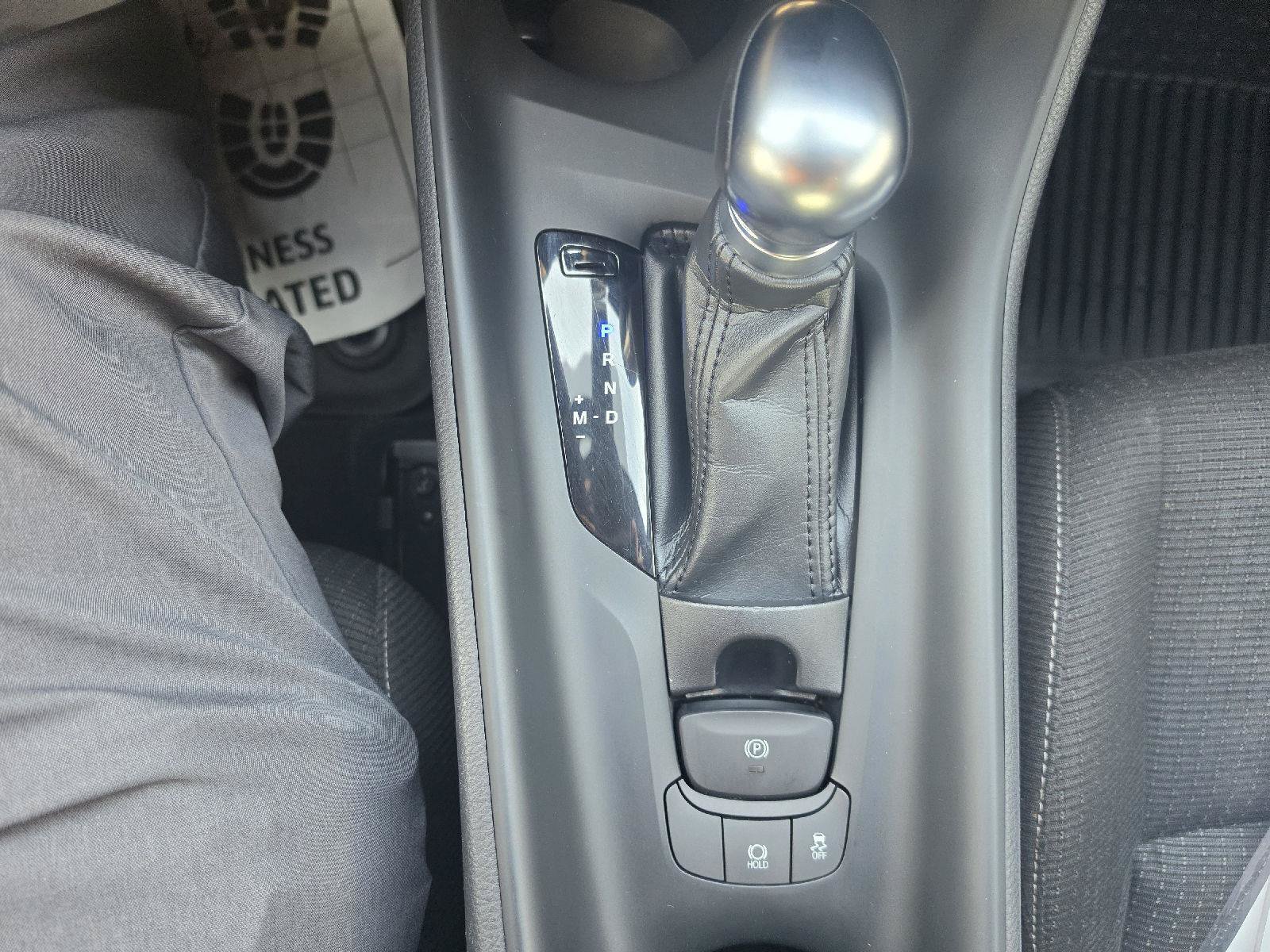 Used 2018 Toyota C-HR XLE FWD image 13