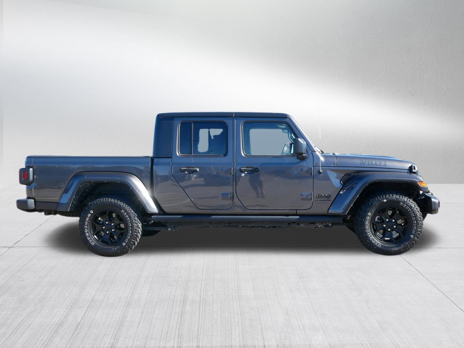 Used 2021 Jeep Gladiator Willys image 8