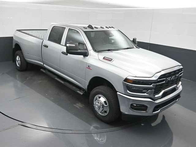New 2026 RAM 3500 Tradesman AWD/4WD image 33