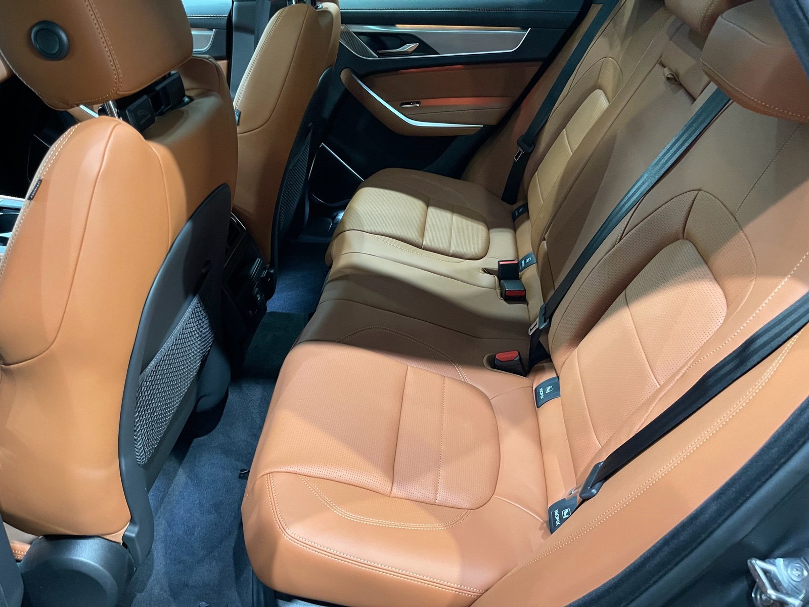 New 2026 Jaguar F-PACE R-Dynamic S image 11