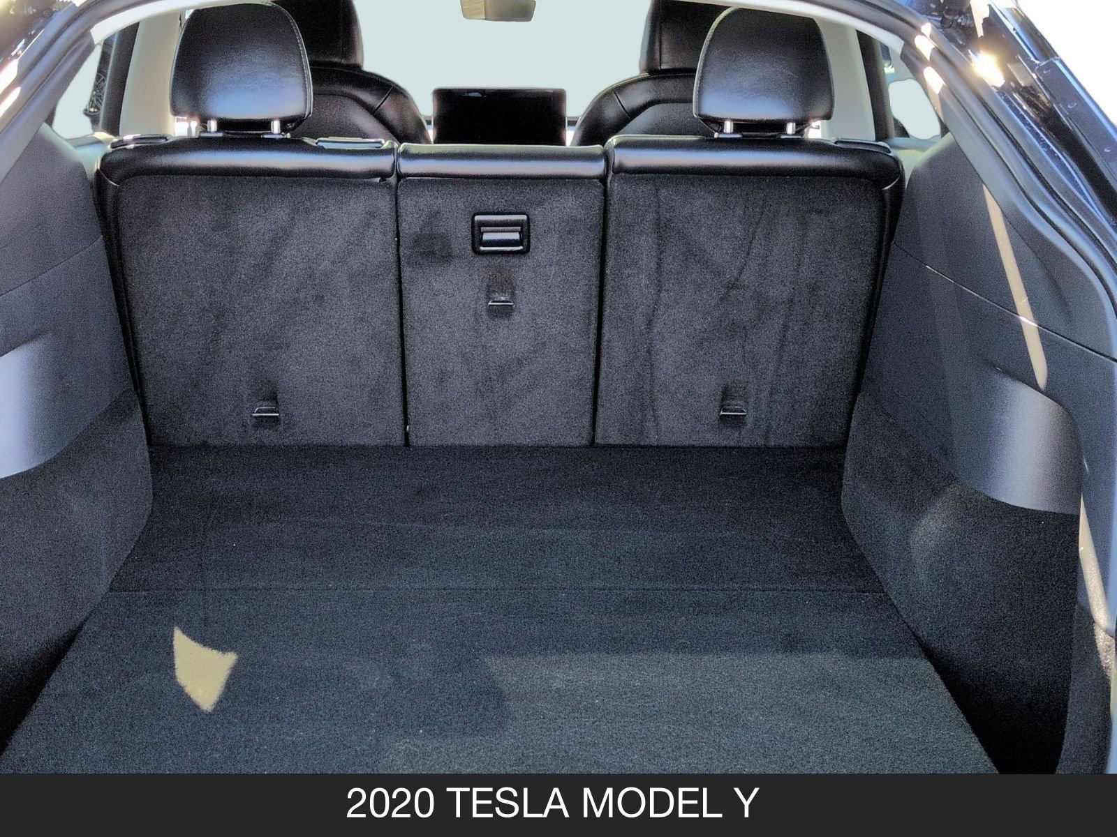 Used 2020 Tesla Model Y Long Range image 20