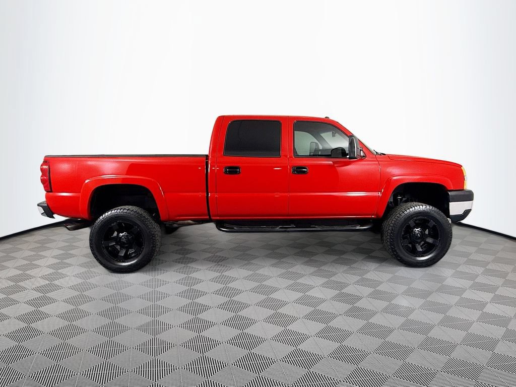 Used 2004 Chevrolet Silverado 2500 LS w/ Skid Plate Package AWD/4WD image 8
