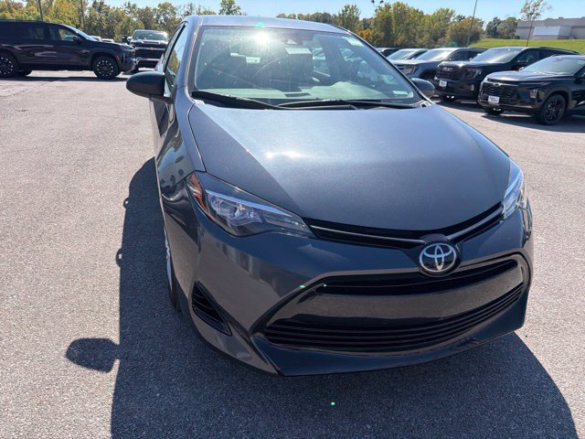 Used 2017 Toyota Corolla LE w/ Carpet Mat Package (TMS) FWD image 6