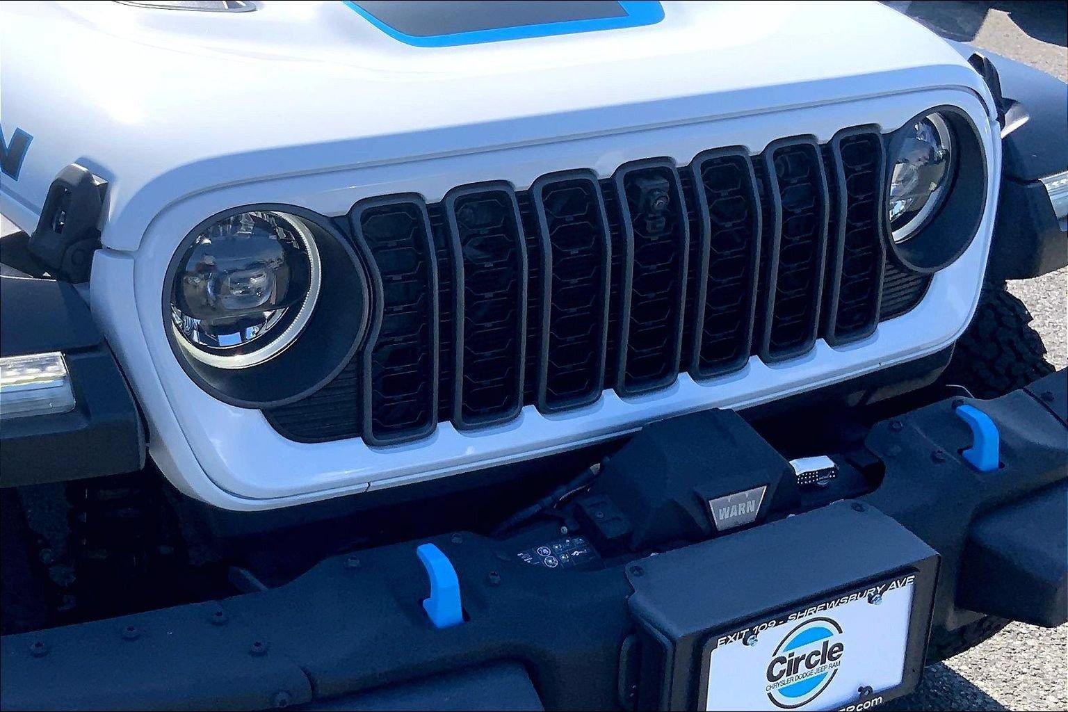 Used 2024 Jeep Wrangler Unlimited Rubicon 4xe w/ Capability Package AWD/4WD image 30