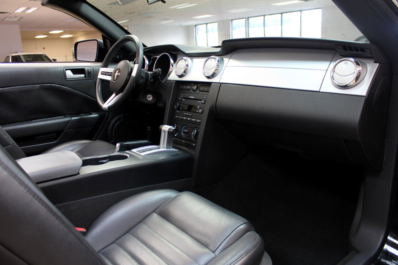 Used 2005 Ford Mustang GT image 7