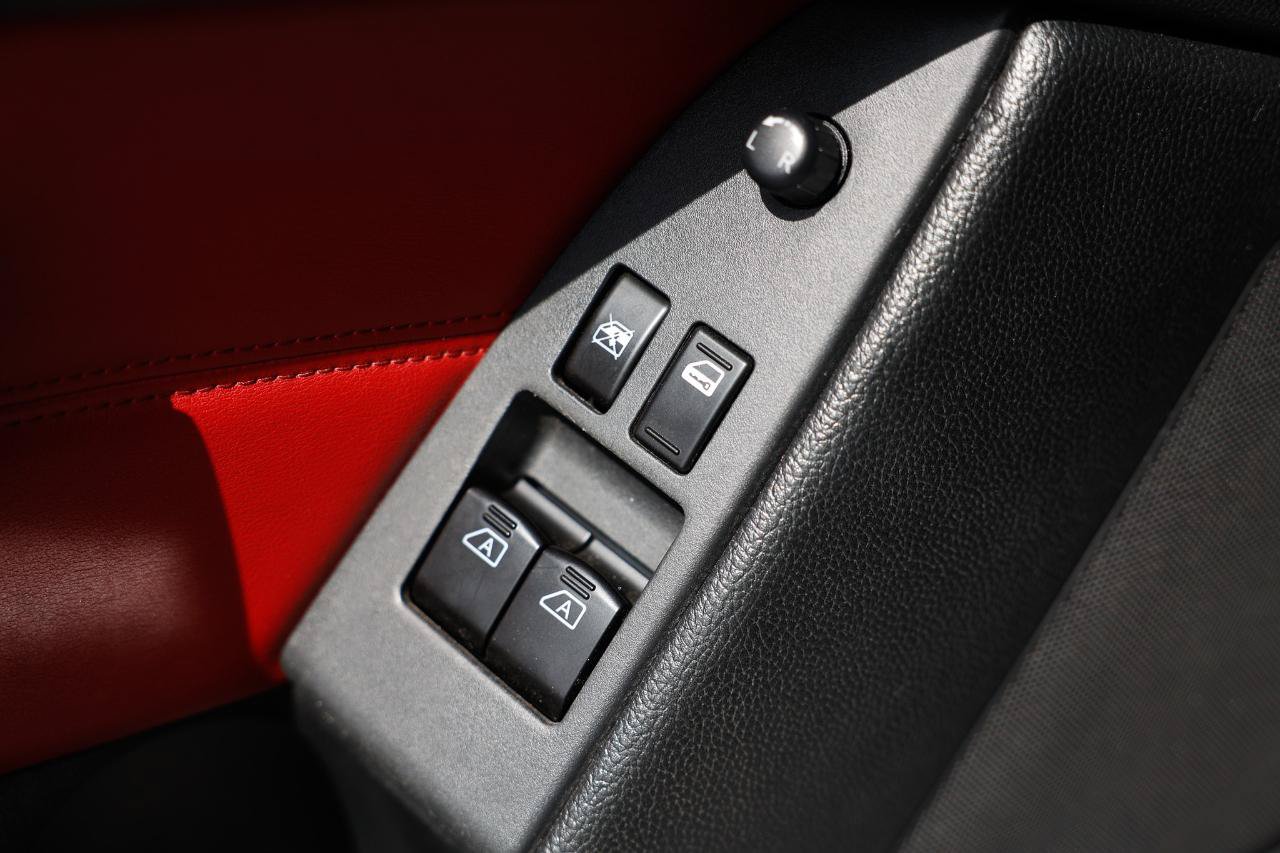 Used 2014 INFINITI Q60 IPL RWD image 47