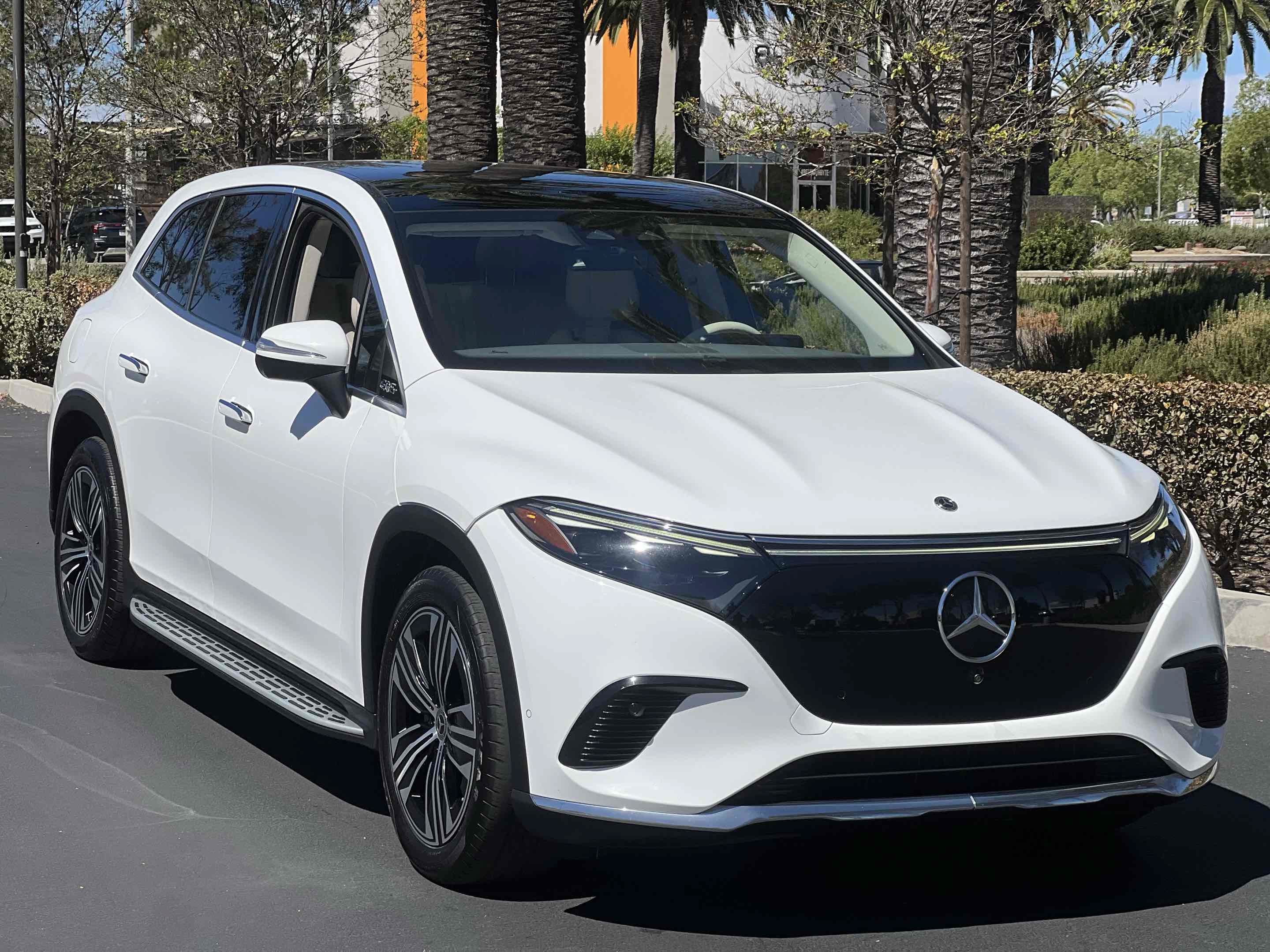 Used 2023 Mercedes-Benz EQS 450+ SUV image 21