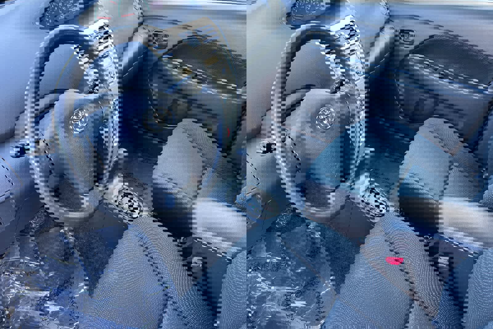 Used 2012 Toyota Yaris Sedan image 11