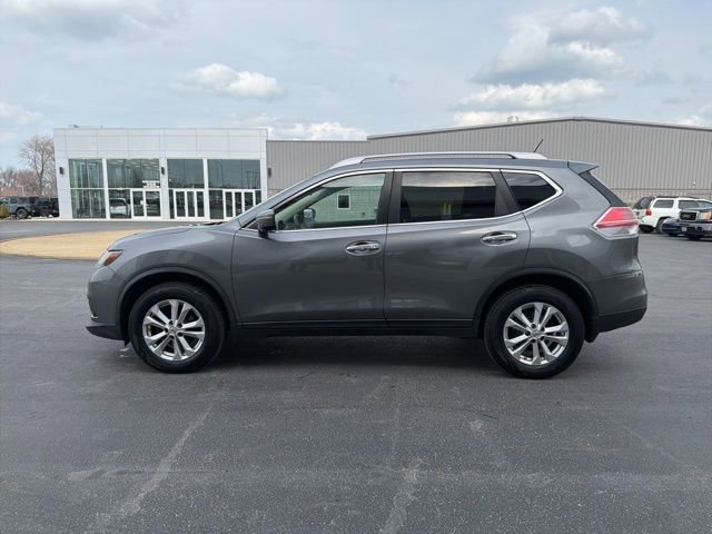 Used 2015 Nissan Rogue SV image 4