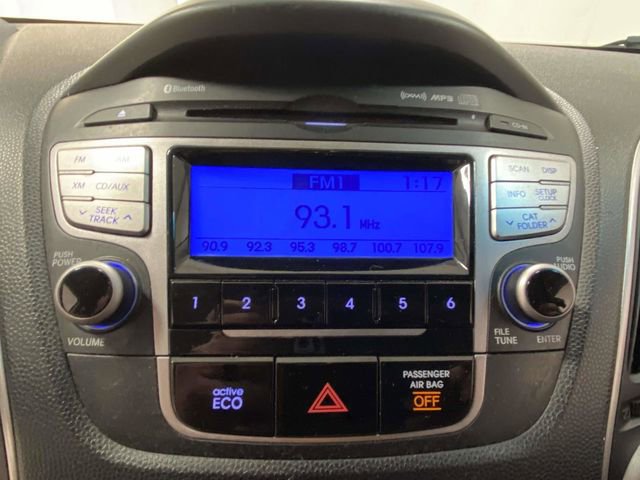 Used 2012 Hyundai Tucson Limited image 17