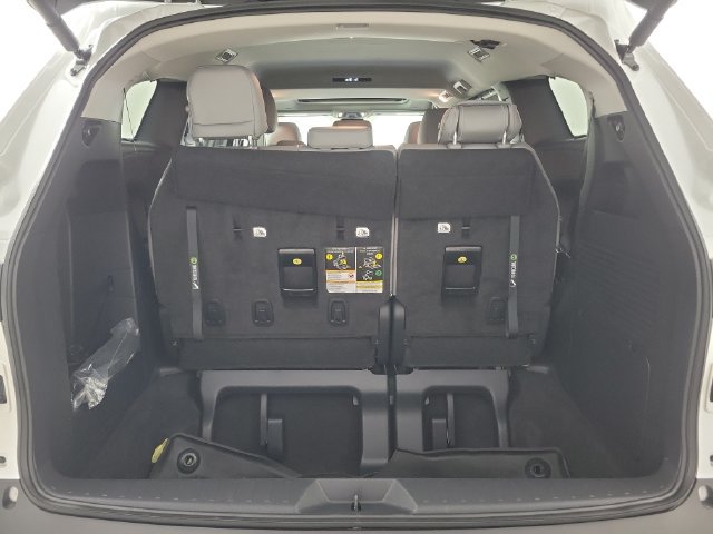 Used 2026 Toyota Sienna XLE FWD image 10