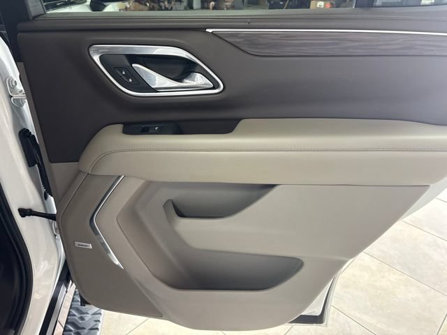 Used 2021 Chevrolet Tahoe Z71 w/ Max Trailering Package AWD/4WD image 14