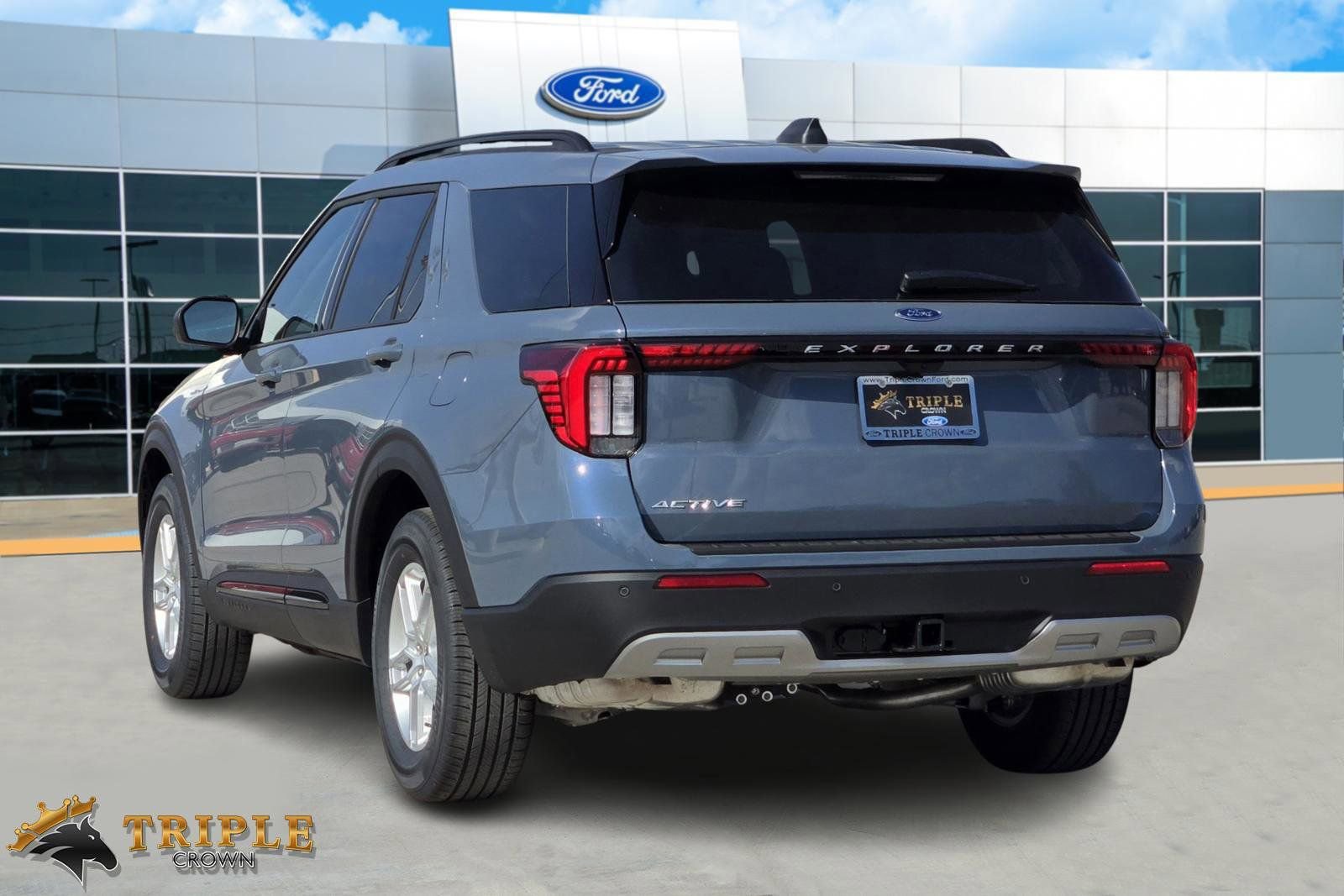 New 2026 Ford Explorer Active w/ Active Comfort Package image 5