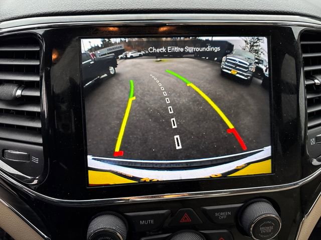 Used 2021 Jeep Grand Cherokee Limited w/ Luxury Group II image 24