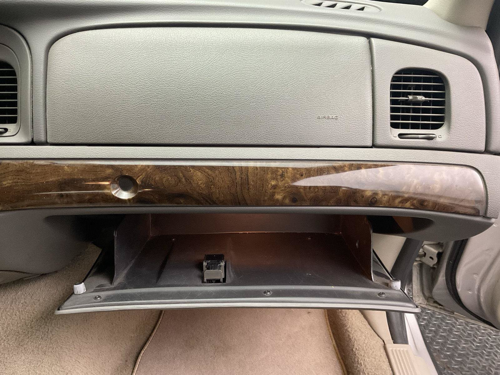 Used 2010 Mercury Grand Marquis LS RWD image 22
